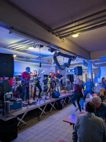 PXL_20251020_182227183